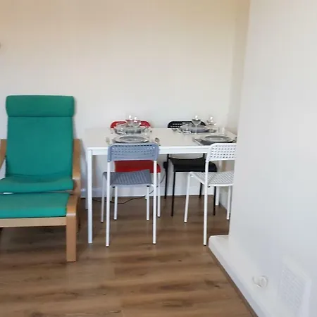 Tuii Appart 109, Flat B Dewsbury Road * Leeds (West Yorkshire)